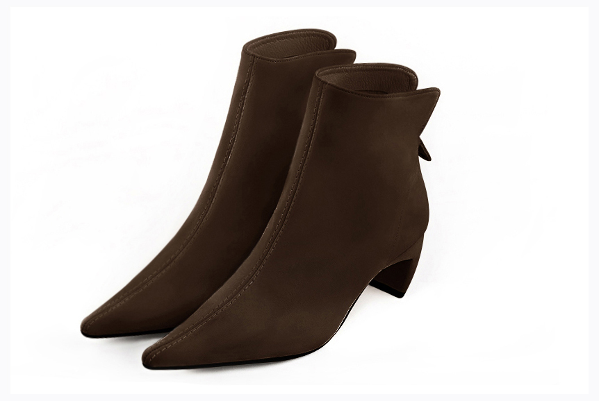 Dark brown women's booties, with a zip at the back. Pointed toe. Low comma heels - Florence KOOIJMAN